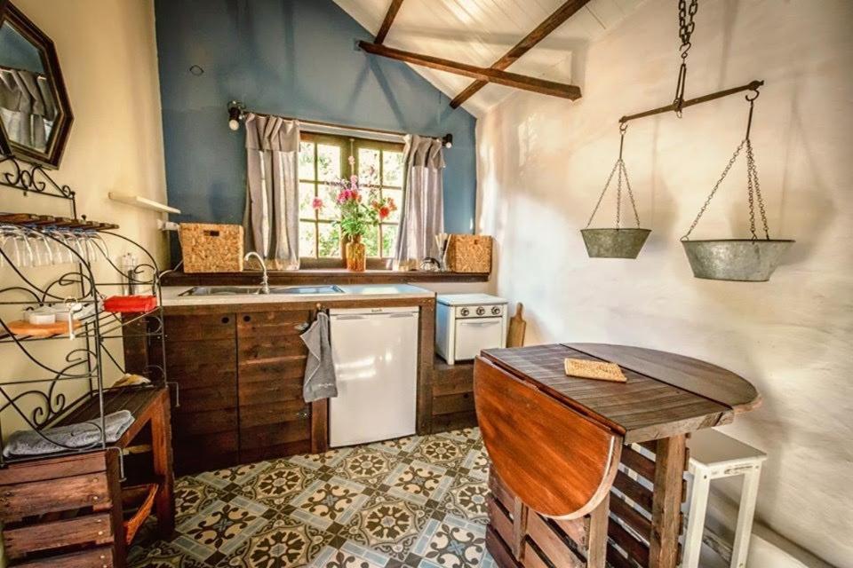 Unique Tiny House With Natural Building Techniques Figueiro Dos Vinhos Eksteriør bilde