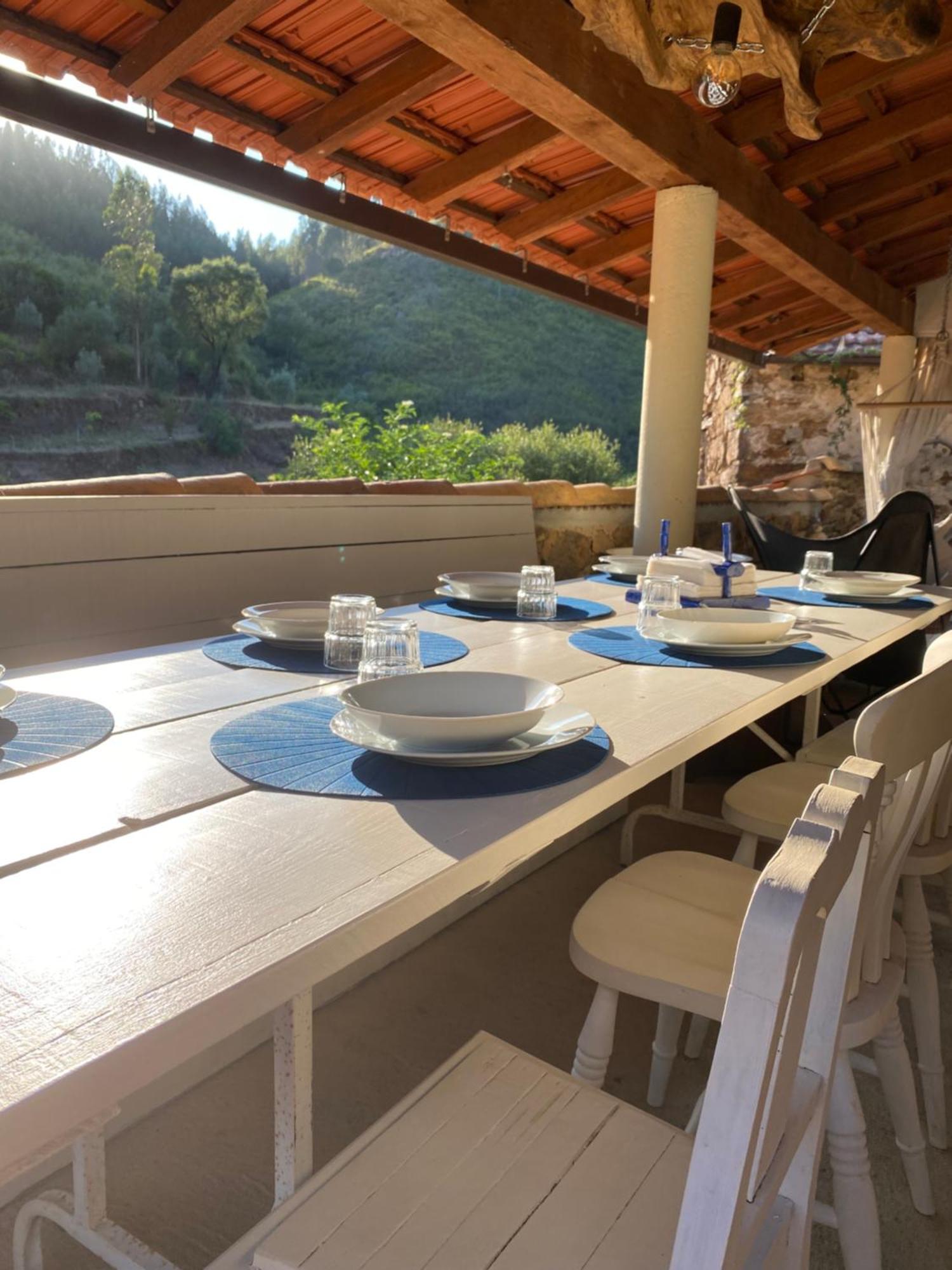 Unique Tiny House With Natural Building Techniques Figueiro Dos Vinhos Eksteriør bilde